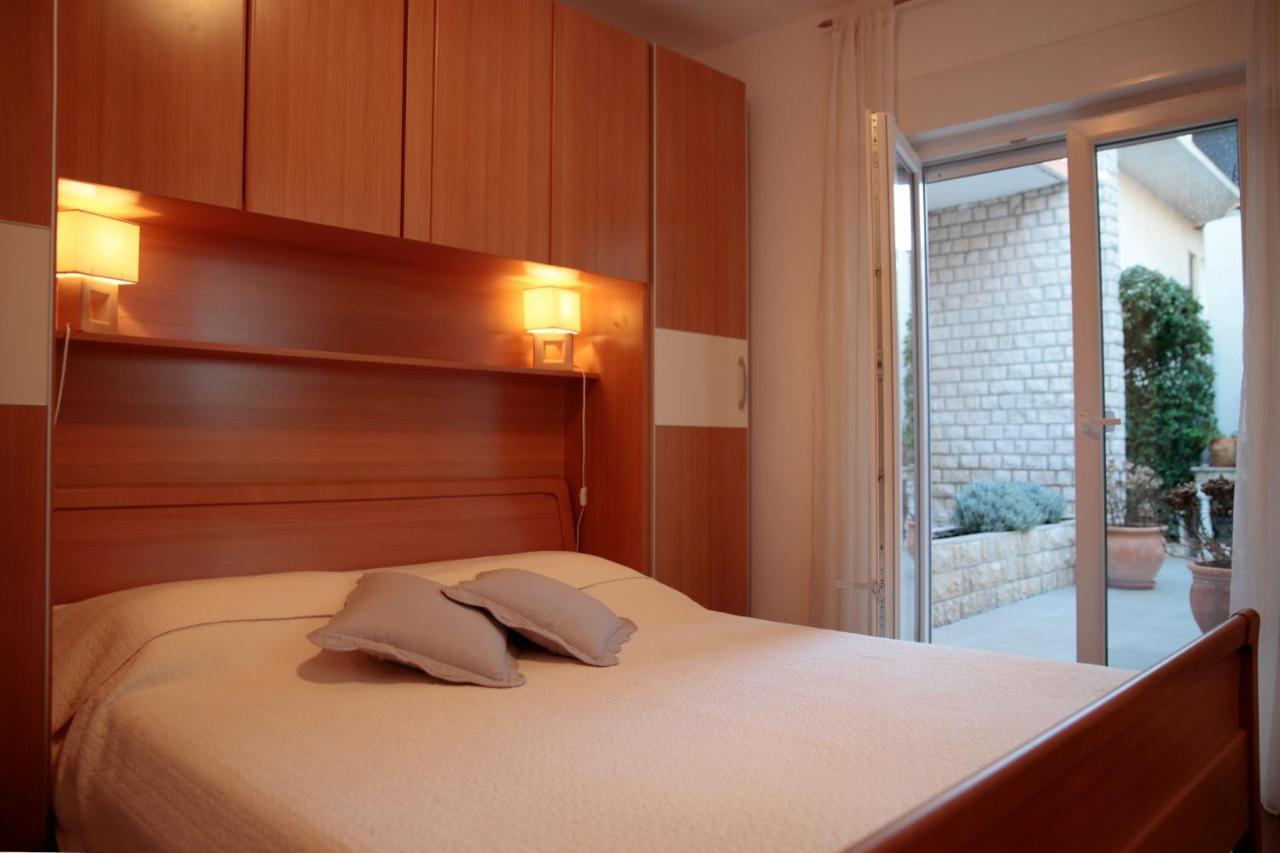 Apartments Rino Vodice Exterior foto